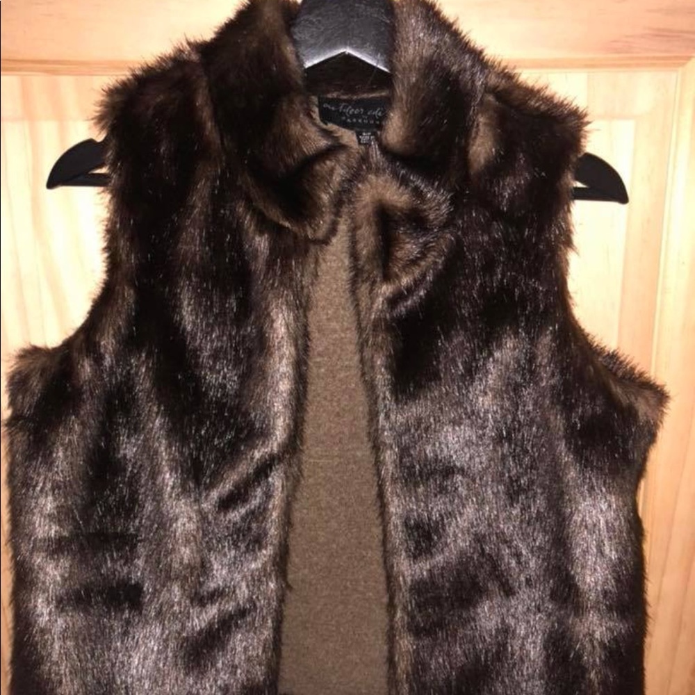 Cropped Fur Vest